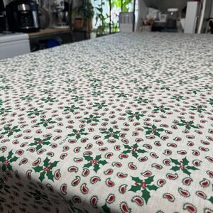Vtg Linen Cloth Fabric‎ Rect Tablecloth Christmas Holly Paisley 83x59in Stained